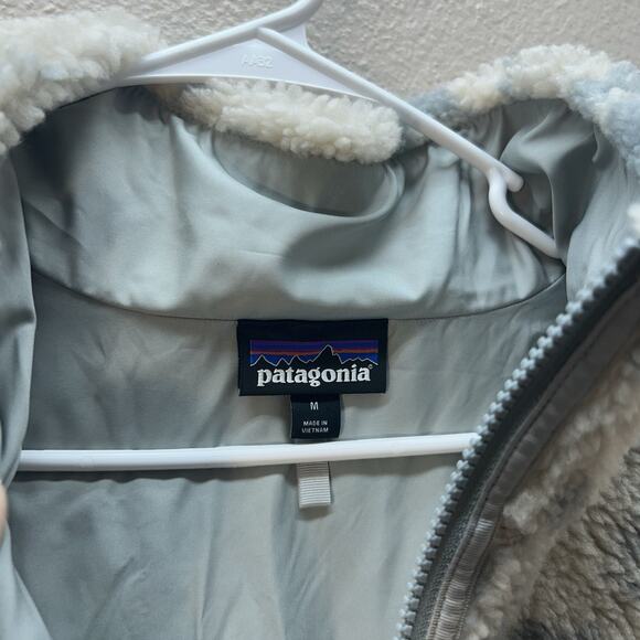 Patagonia Fleece Jacket - Picture 2 of 5